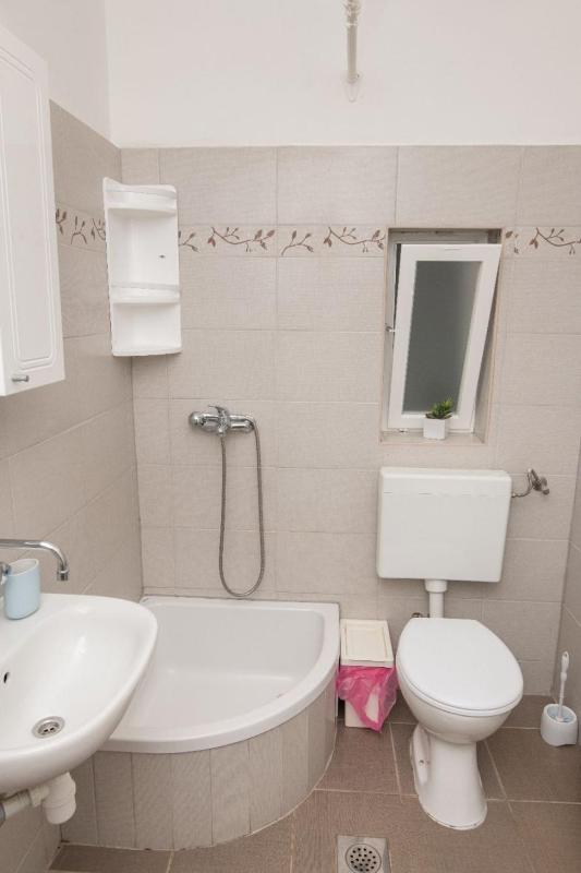 Two-Bedroom Apartment image 4