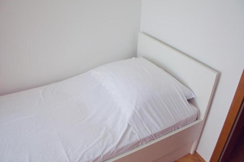 House Mari - image 7