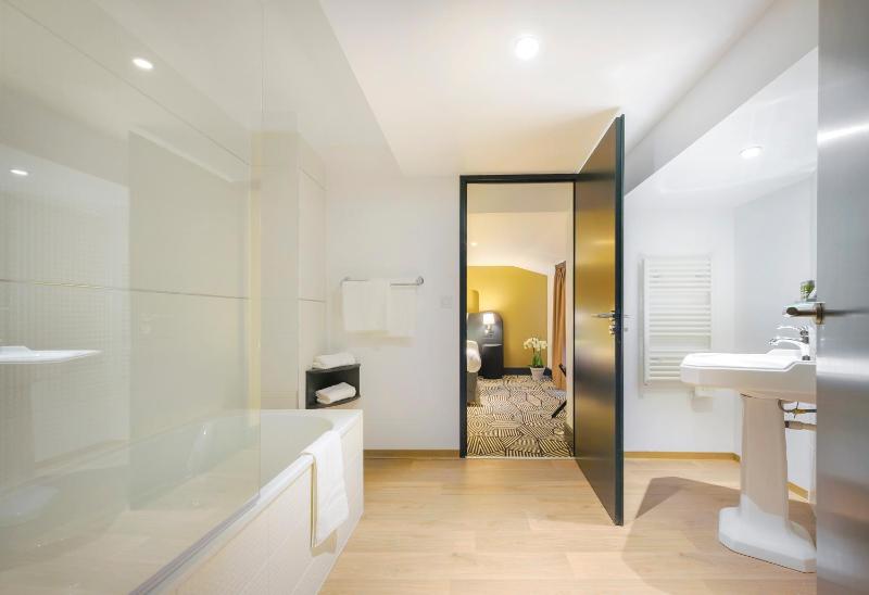 Superior Apartment image 3