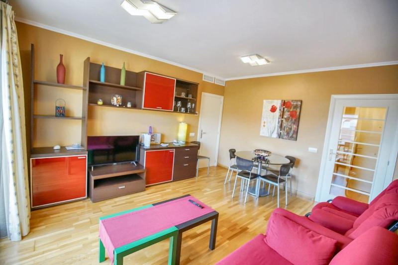 Modern apartment in Roquetas de Mar with sea view - image 8