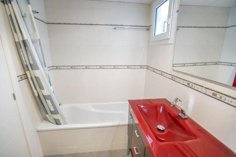 Modern apartment in Roquetas de Mar with sea view - image 5