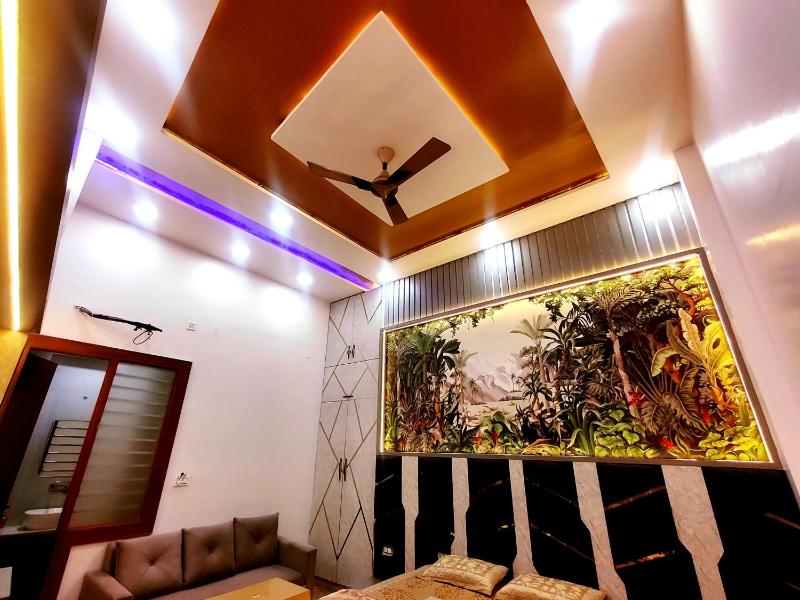Premium Homestay Near Banke Bihari Ji with Power Backup-Free WiFi-Washing Machine in 1BHK - No Parking - image 13