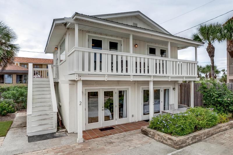 BEST BEACH Cottage Two Gorgeous Ocean Views - Renovated Like POTTERY BARN - Beach Steps Away - image 22
