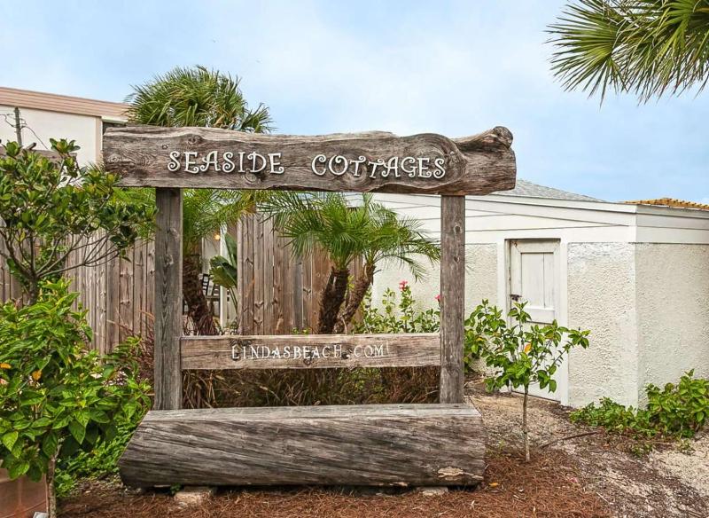 BEST BEACH Cottage Two Gorgeous Ocean Views - Renovated Like POTTERY BARN - Beach Steps Away - image 6