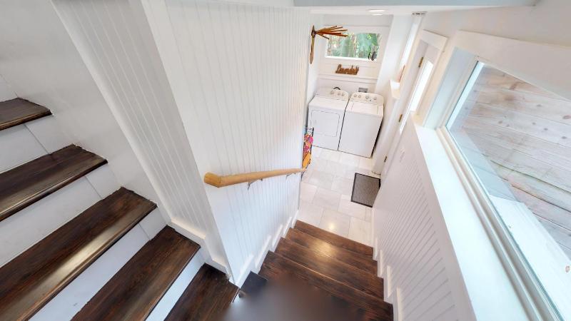 Palm View - Lovingly Renovated - 3 KINGS Half Mile Stroll to Historic DT - Beach just 3 Miles - image 23