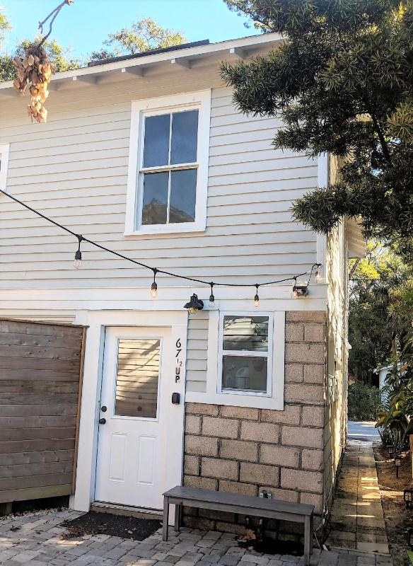 Palm View - Lovingly Renovated - 3 KINGS Half Mile Stroll to Historic DT - Beach just 3 Miles - image 21