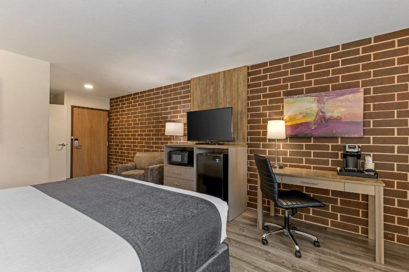 King Room image 4