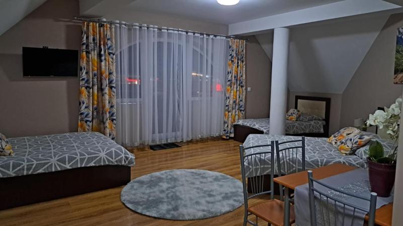 Quintuple Room with Balcony  image 4