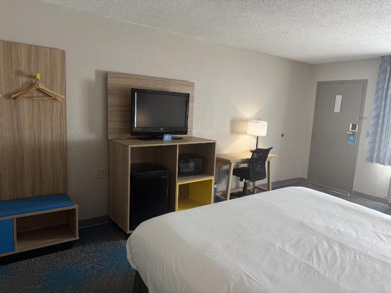 King Room - Mobility Access/Non-Smoking image 1