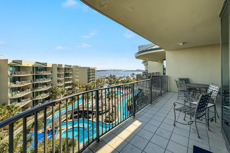 Phoenix on the Bay 1514 - image 6