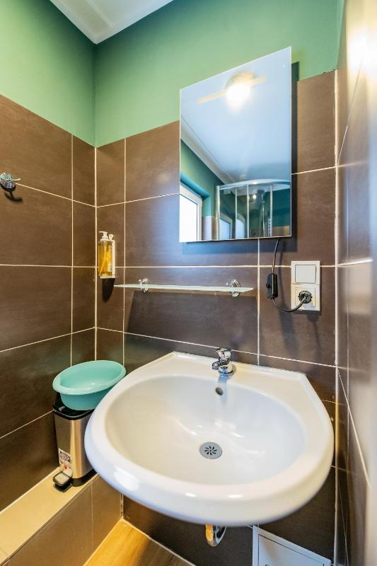 One-Bedroom Suite image 3