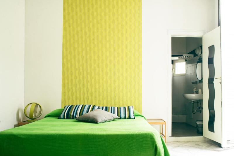 Double Room image 3