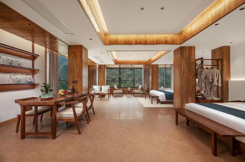Zhangjiajie Valley Love Original Ecological Hotel - Free pick-up and drop-off Service - 24-hour Self-service coffee - Ice Cubes - Outdoor viewing Platform - Self-service laundry room Dryer - Free photography service in Hotel area - image 22
