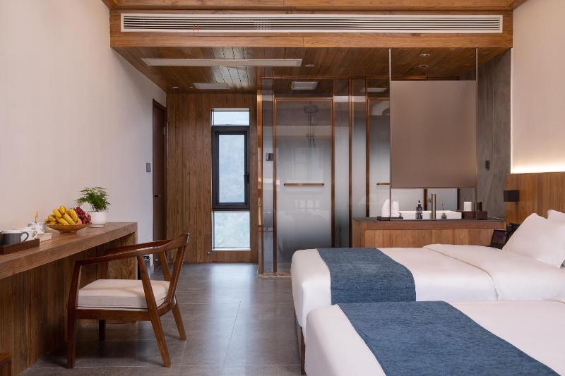 Zhangjiajie Valley Love Original Ecological Hotel - Free pick-up and drop-off Service - 24-hour Self-service coffee - Ice Cubes - Outdoor viewing Platform - Self-service laundry room Dryer - Free photography service in Hotel area - image 29