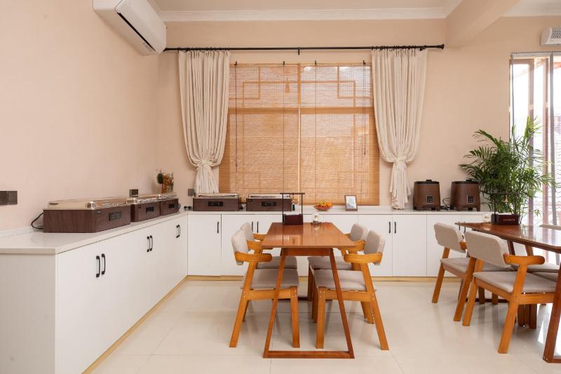 Zhangjiajie Valley Love Original Ecological Hotel - Free pick-up and drop-off Service - 24-hour Self-service coffee - Ice Cubes - Outdoor viewing Platform - Self-service laundry room Dryer - Free photography service in Hotel area - image 43