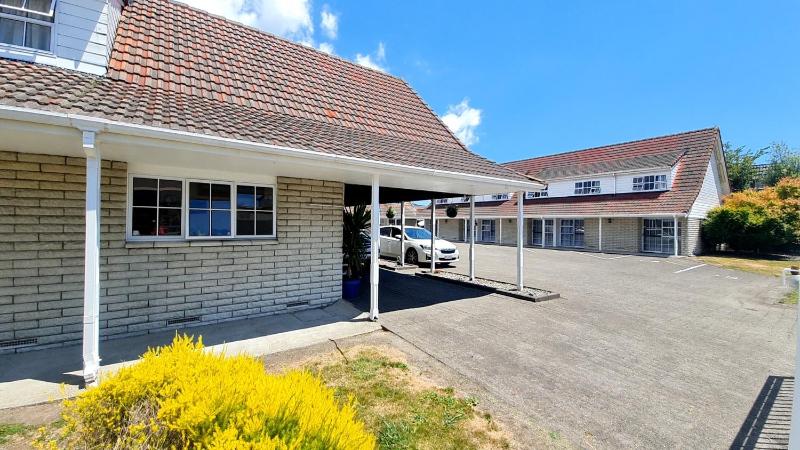 Midway Motel Rotorua- Thermal Mineral Pool - image 14