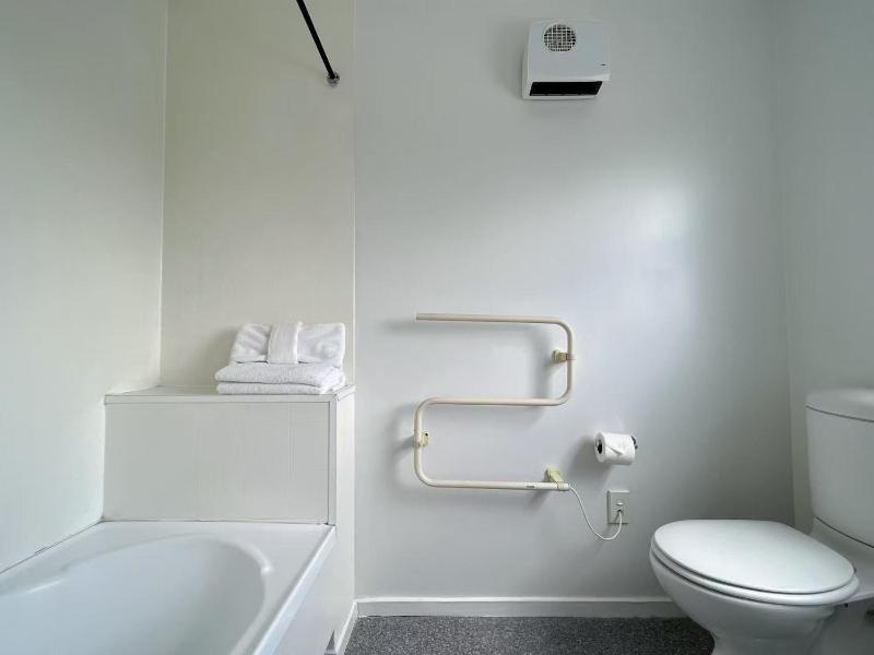 AAA Northlands Motel - image 13