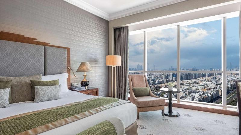 Deluxe Room image 4