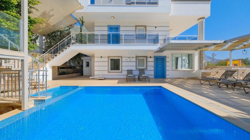Kalkan 5 Bedroom Villa - 2 Minutes drive to Kalkan - image 6
