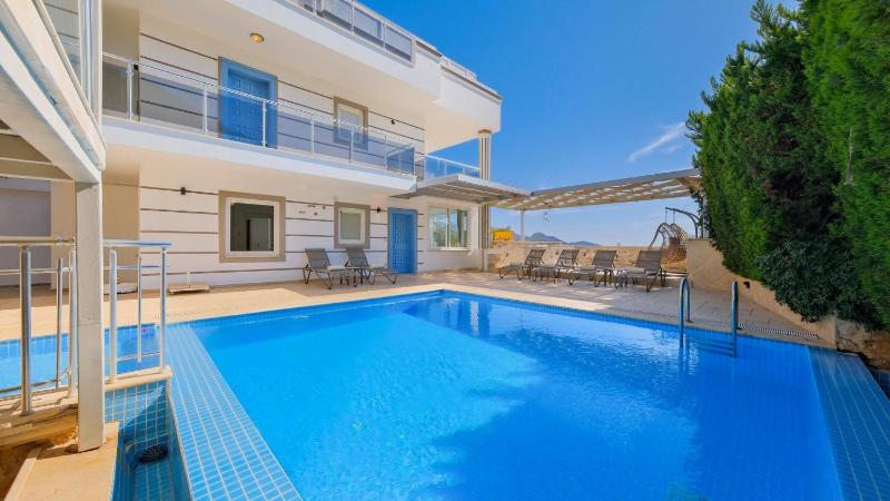 Kalkan 5 Bedroom Villa - 2 Minutes drive to Kalkan - image 2