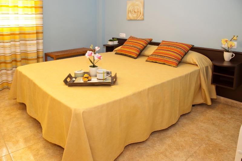 One-Bedroom Apartment (2 Adults) image 3