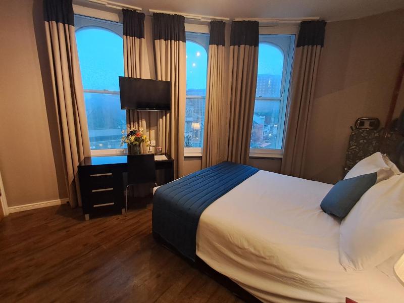 Budget Double Room image 1