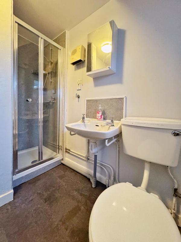 Cottage image 4