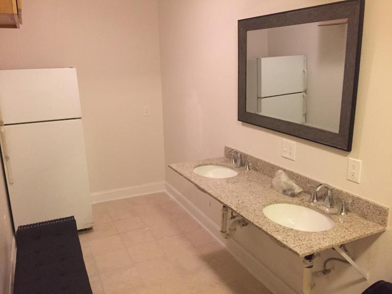 Budget Double Room image 2