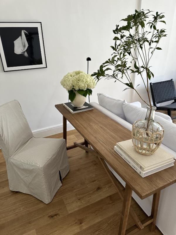 Shanghai Hills & Art Suite 18 - Near Line 1 & 7 Changshu Road Metro - image 15