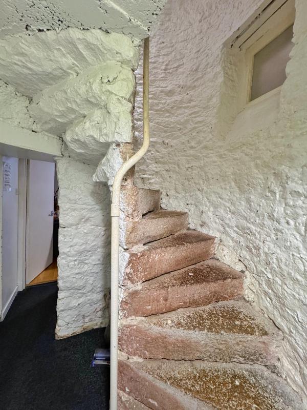 Large Two-Bedroom Cottage image 4