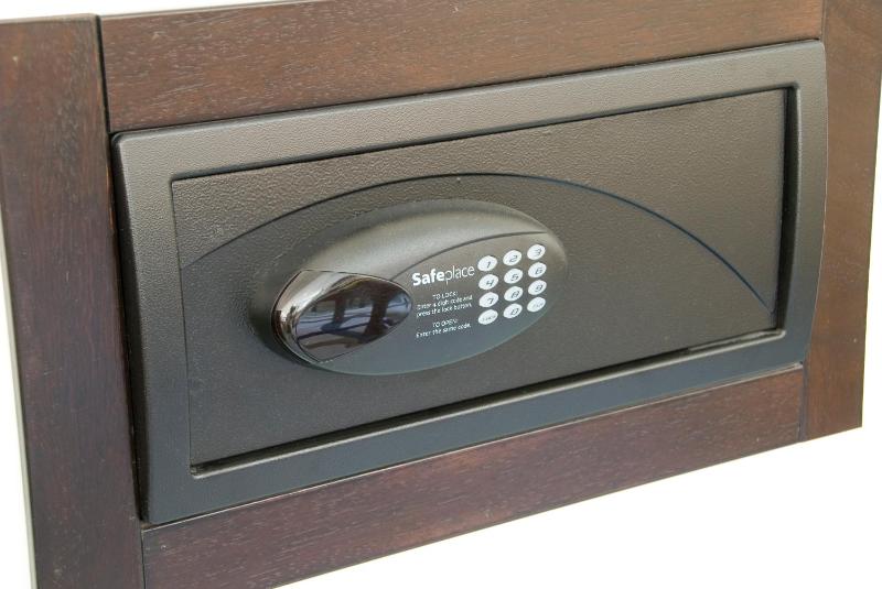 Classic Family Room image 2