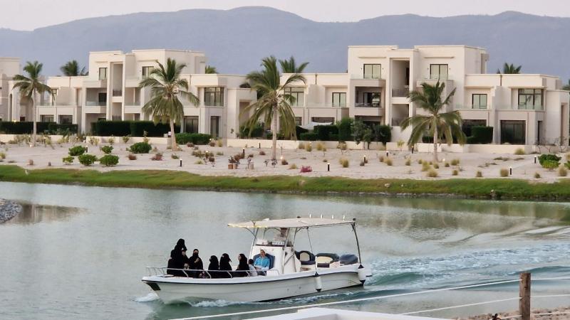 Beachfront Bliss Hawana - image 24