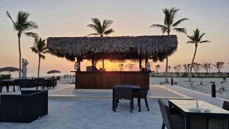 Beachfront Bliss Hawana - image 11