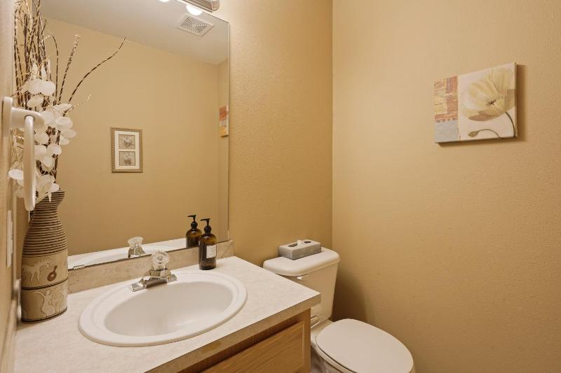 Four-Bedroom Holiday Home image 2
