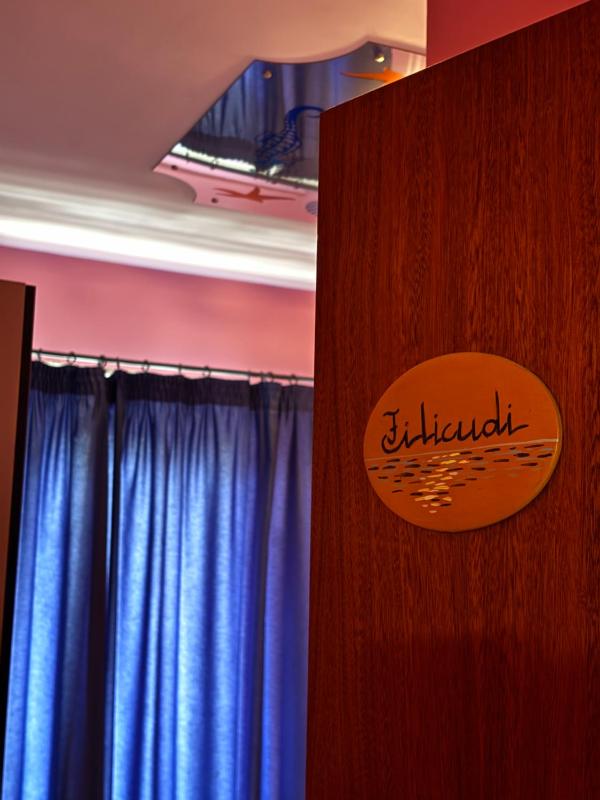 Double Room image 1