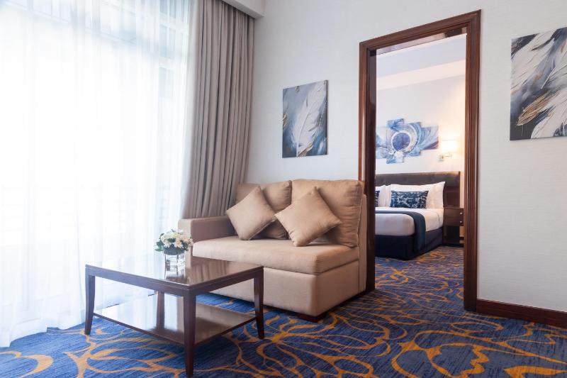 Deluxe Suite One Bedroom - Complimentary Transfer to Bluewater Island and JBR image 3