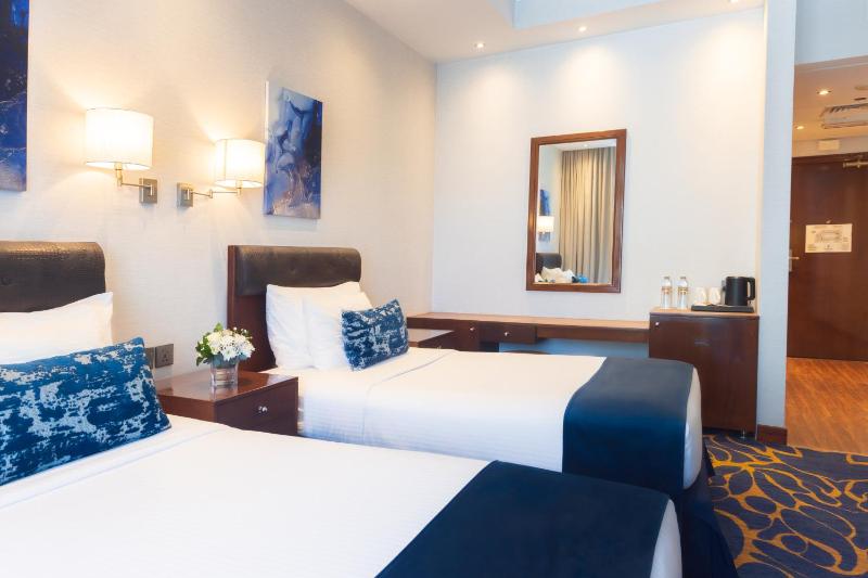 Deluxe Twin Room - Complimentary Transfer to Bluewater Island and JBR image 1