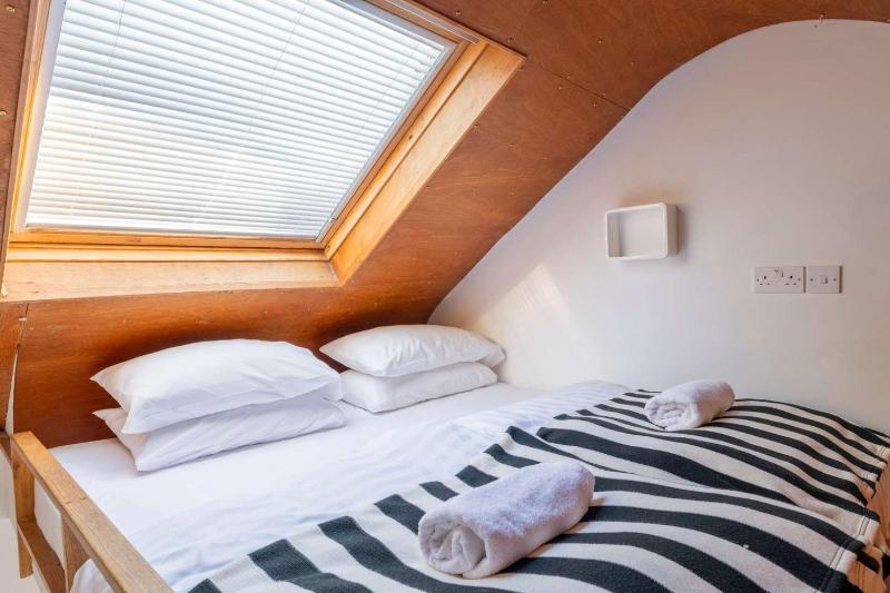 Toast of Brighton by Brighton Holiday Lets - image 23