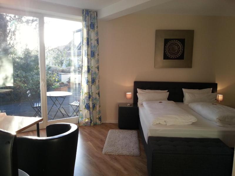 Double Room image 4