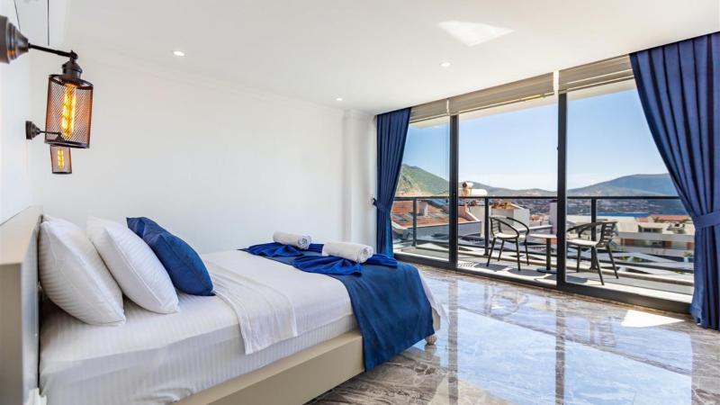 5 Bedroom Villa short walk to the oldtown - image 12