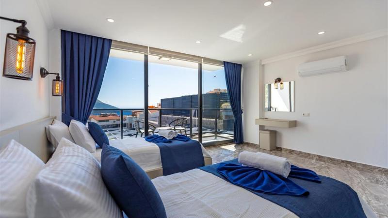 5 Bedroom Villa short walk to the oldtown - image 14