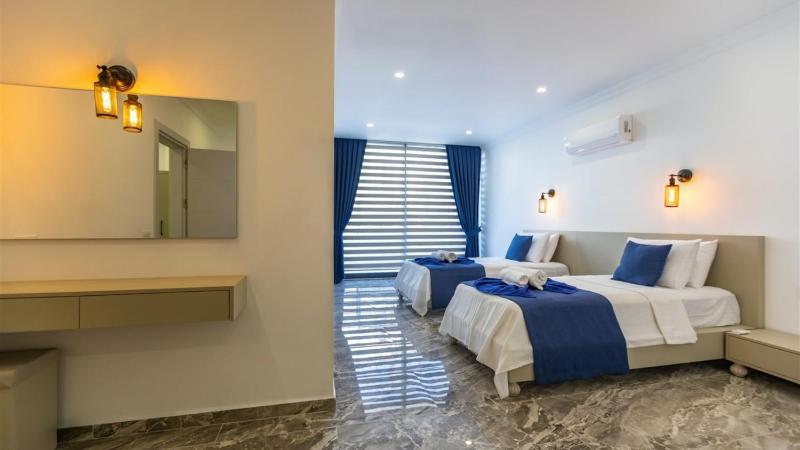 5 Bedroom Villa short walk to the oldtown - image 9