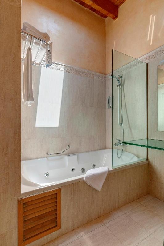 Superior Double Room image 1