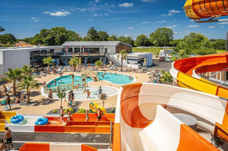 ZEcamping animations espace aquatique piscine couverte et restaurant - image 1