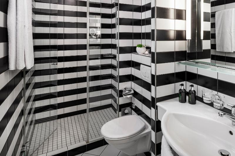 Opera Superior image 2