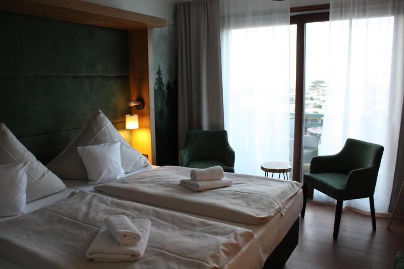Standard Double Room image 1