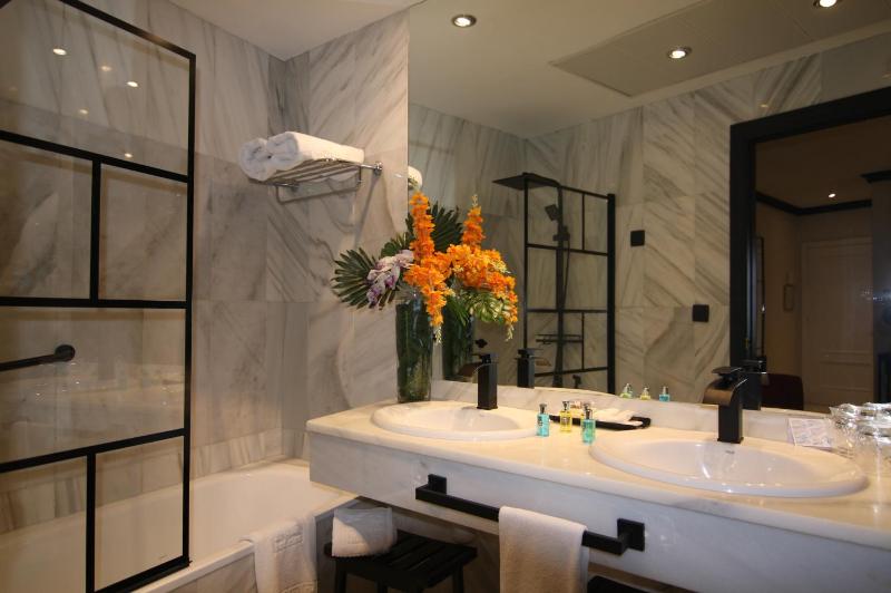 Triple Room (3 Adults) image 2