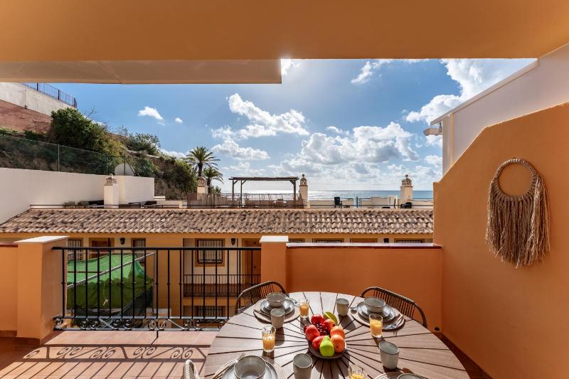 Horizon del Mar 2BD Terrace Sea View & Pool & Parking - image 1
