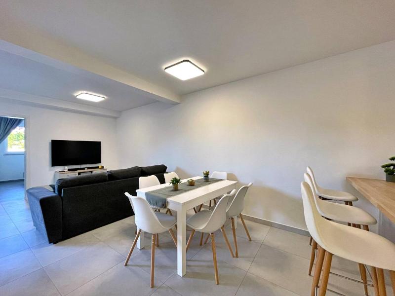 Apartment Bonum with Private Pool - image 8