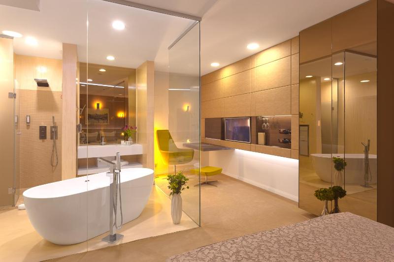 Class Deluxe Double Room image 4